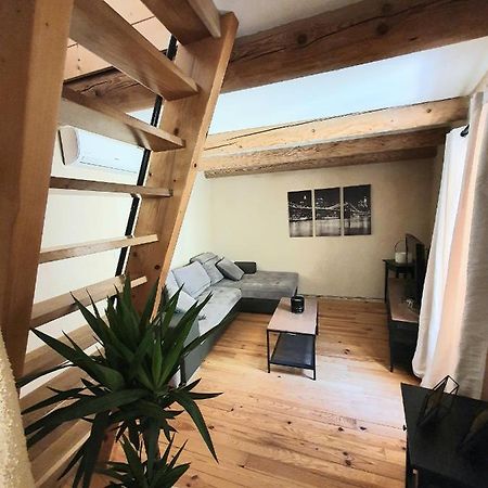Le P'Tit Coin Apartment Mondragon Екстериор снимка